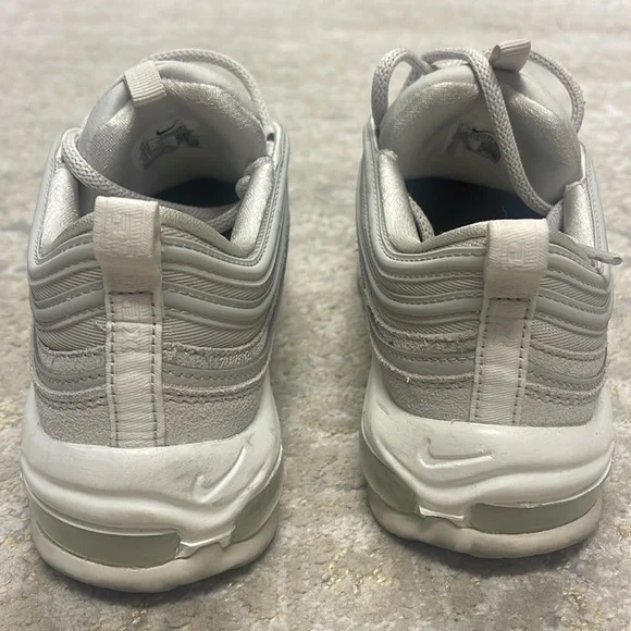 Silver Metallic Women’s Nike Air Max 97 'Light Bone' DX0137-002 (size 10) - Picture 5 of 9